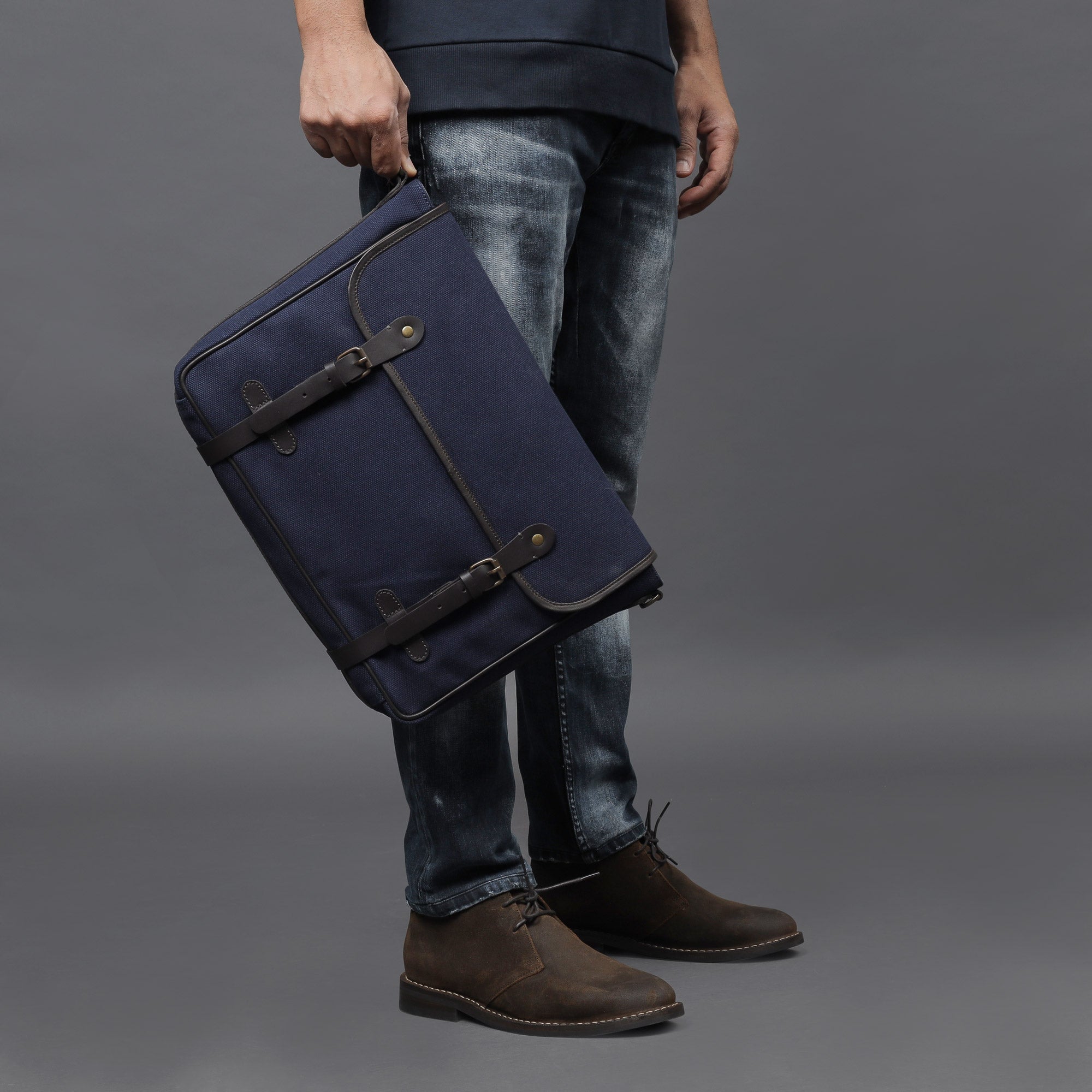 Oslo Canvas Messenger  Bag