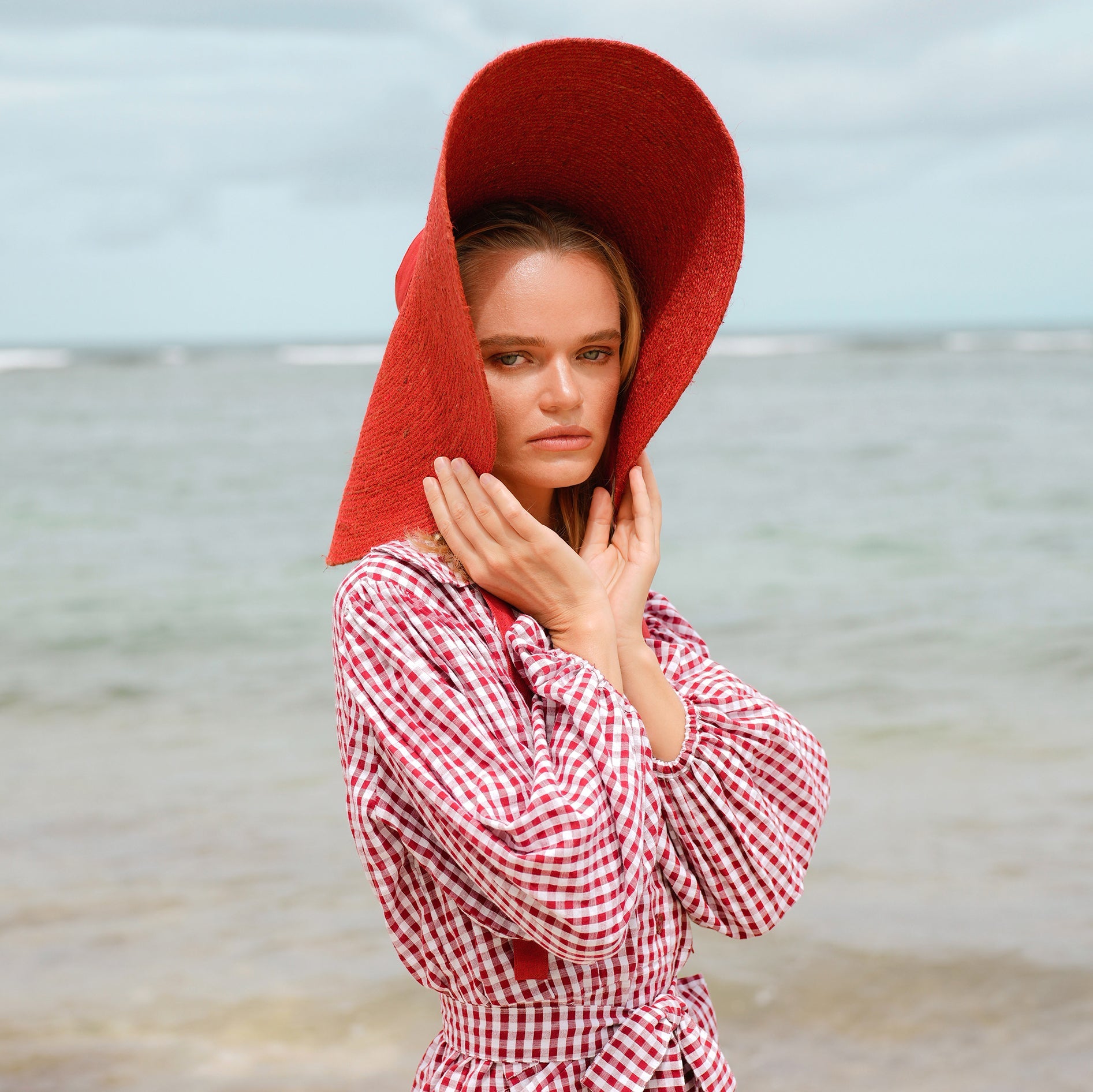 LOLA Wide Brim Jute Straw Hat In Red