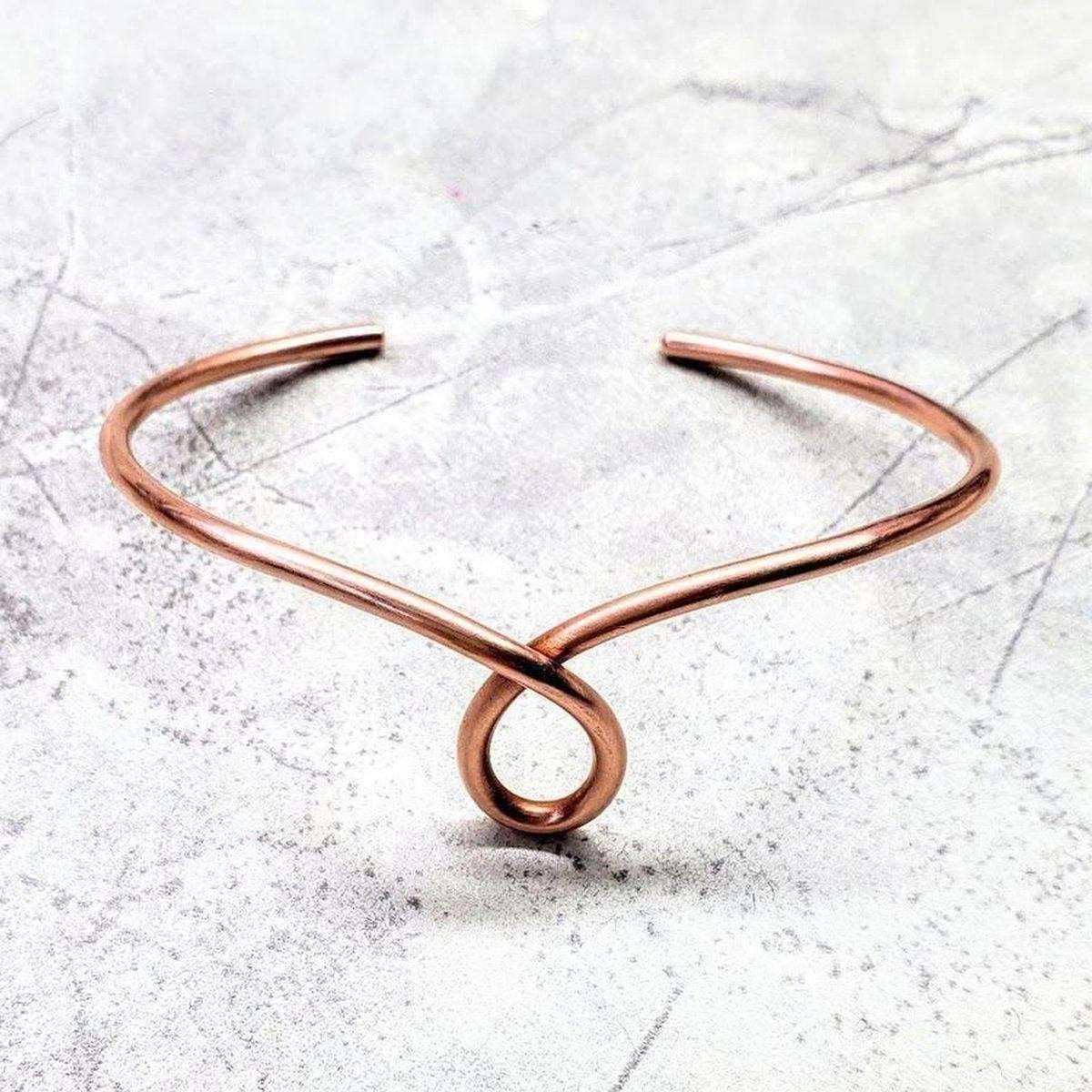 Handmade Copper Teardrop Bangle