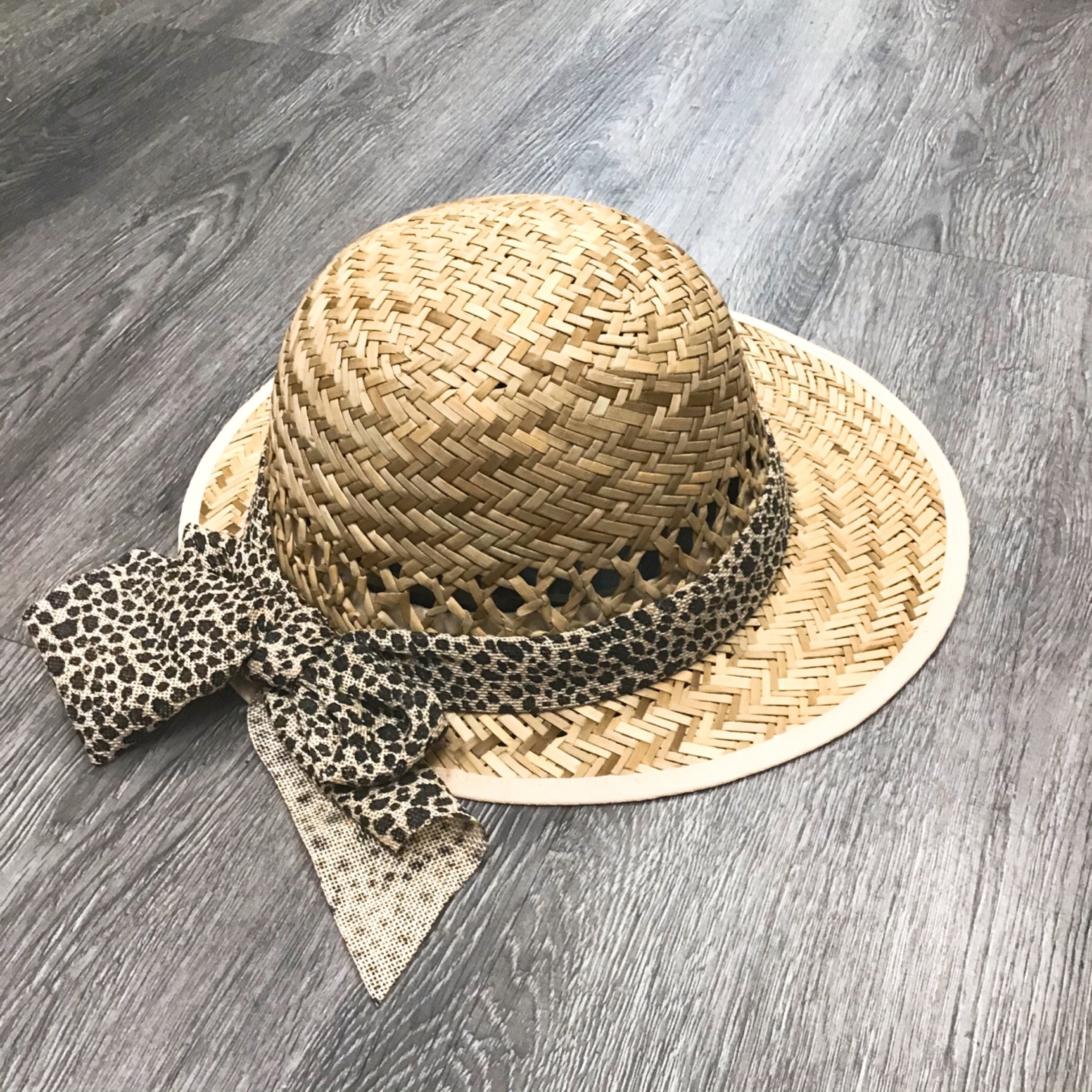 Leopard Bow Straw Visor